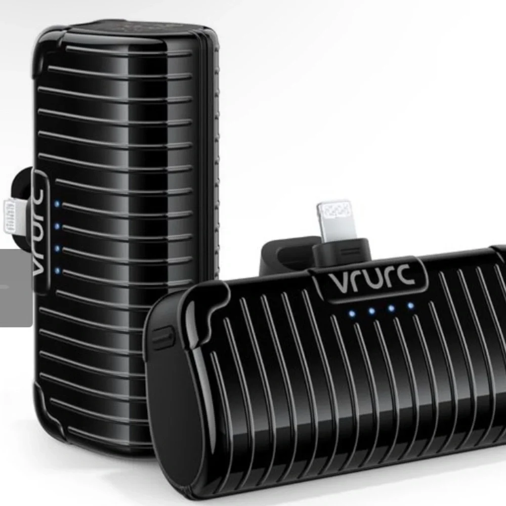 Vrurc 5000mAh Portable phone charger NWT USB C port lightning black